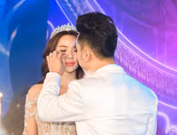 [ẢNH] Bộ ảnh toàn cảnh đám cưới cổ tích của Ưng Hoàng Phúc