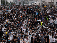 Hiện trường vụ bạo động lớn nhất ở Hong Kong 15 năm qua