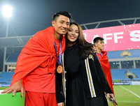 [ẢNH] Chân dung những bóng hồng xinh đẹp của các cầu thủ Việt Nam tham dự AFF Cup 2018