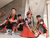 Vẻ đẹp trong sáng của những nữ sinh hot nhất mùa khai giảng 2019