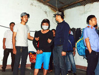 [ẢNH] Mâu thuẫn vợ chồng: Đừng mù quáng biến tình yêu thành thù hận