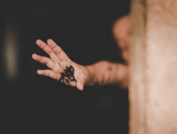 [ẢNH] Mức án phạt cho những kẻ xâm hại tình dục trẻ em