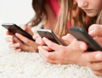 [ẢNH] Những sai lầm tai hại nhiều người mắc phải khiến smartphone nhanh hỏng