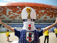 [ẢNH] Cổ động viên bóng đá mang 