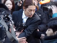 [ẢNH] Chân dung Jung Joon Young, nam ca sĩ phát tán 'clip nóng' chấn động Hàn Quốc