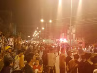 [Ảnh] Toàn cảnh hiện trường vụ cháy khủng khiếp ở bãi xe bồn chở xăng dầu - Nha Trang