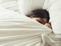 [ẢNH] Tại sao tắm khuya lại có thể gây đột tử và nhiều căn bệnh khác?