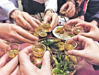 Đừng để rượu làm tổn thương cơ thể bằng những biện pháp sau