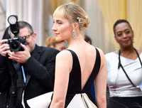 [ẢNH] Những bộ trang phục thảm đỏ Oscar ấn tượng nhất mọi thời đại