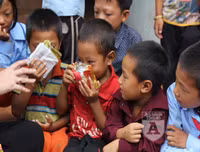 [ẢNH] Trung thu vui với những đứa trẻ nghèo dân tộc La Hủ