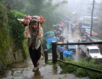 [ẢNH] Những khu vực hứng chịu mưa bão nhiều nhất thế giới