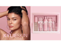 [ẢNH] Vì sao Forbes tước danh hiệu 