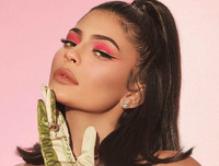 [ẢNH] Vì sao Forbes tước danh hiệu 