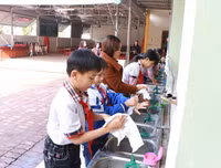 [ẢNH] Vì sao người lớn lại dễ bị nhiễm virus corona hơn trẻ em?