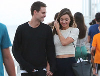 [ẢNH] Chuyện tình yêu thú vị của 