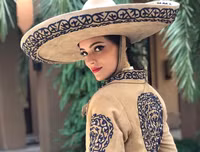 [ẢNH] Thân hình bốc lửa và nhan sắc 