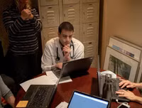 [ẢNH] Cuộc sống online trong thời đại dịch Covid-19