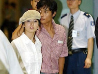 [ẢNH] Từ nghi vấn Song Hye Kyo và Huyn Bin hẹn hò: Đường tình lắm truân chuyên của ‘bà trùm phim giả tình thật’