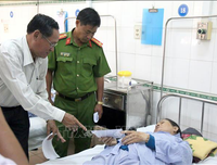 Hiện trường vụ tai nạn nghiêm trọng giữa xe khách và xe tải ở Bình Thuận