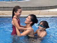 [ẢNH] Cuộc sống sau ly hôn của diva Hồng Nhung bên cặp song sinh 