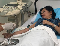 [ẢNH] Cuộc sống sau ly hôn của diva Hồng Nhung bên cặp song sinh 