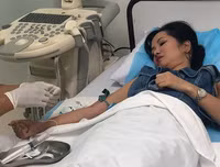 [ẢNH] Cuộc sống sau ly hôn của diva Hồng Nhung bên cặp song sinh 