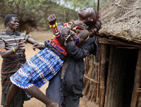 [ẢNH] Giật mình trước những phong tục cưới hỏi kỳ lạ trên thế giới