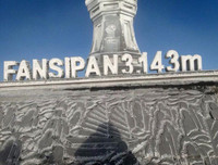 [Ảnh] Đỉnh Fansipan đẹp ngỡ ngàng giữa trời tuyết trắng