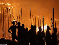 Kinh hoàng 600 ngôi nhà chìm trong biển lửa ở Brazil