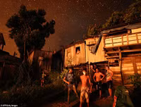 Kinh hoàng 600 ngôi nhà chìm trong biển lửa ở Brazil