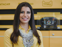 [ẢNH] Tay đua nữ Ả-Rập Saudi sau vô lăng của 