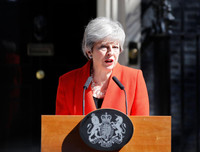 [ẢNH] Nước mắt Theresa May: Hành trình sóng gió của Thủ tướng Anh 