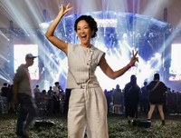 [ẢNH] Bất ngờ với sắc vóc tươi trẻ của ca sĩ Hồng Nhung ở tuổi 50