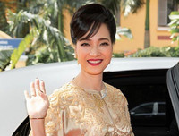 [ẢNH] Ngoại hình khác lạ ở tuổi 57 của NSND Lê Khanh – tượng đài nhan sắc một thời