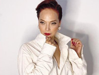 [ẢNH] Ngoại hình khác lạ ở tuổi 57 của NSND Lê Khanh – tượng đài nhan sắc một thời