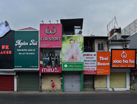 [ẢNH] Ngắm đường phố Hà Nội vắng hoe, yên ả trong ngày Giỗ tổ Hùng Vương