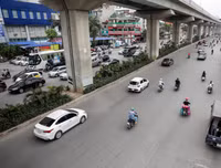 [ẢNH] Ngắm đường phố Hà Nội vắng hoe, yên ả trong ngày Giỗ tổ Hùng Vương