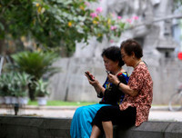 [ẢNH] Ngắm đường phố Hà Nội vắng hoe, yên ả trong ngày Giỗ tổ Hùng Vương