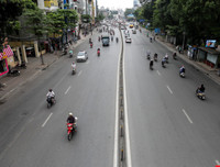 [ẢNH] Ngắm đường phố Hà Nội vắng hoe, yên ả trong ngày Giỗ tổ Hùng Vương