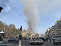 Cháy lớn kinh hoàng ở Nhà thờ Đức Bà Paris