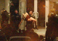 [ẢNH] Nhìn lại vụ khủng bố con tin tại nhà hát Dubrovka: Những khuôn hình đầy ám ảnh đối với người Nga