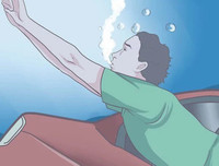 [ẢNH] Cách thoát chết trong gang tấc khi ô tô lao xuống nước