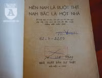 [Ảnh] Những cuốn sách vô giá tập hợp những bài viết của Hồ Chủ tịch, được xuất bản khi Người còn tại thế