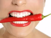 [ẢNH] Những hệ lụy không ngờ do những món ăn cay mang lại với cơ thể