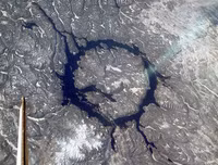 [ẢNH] Chiêm ngưỡng vẻ đẹp của những hồ nước kỳ lạ nhất thế giới