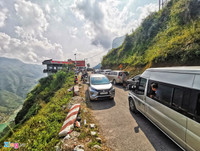 [ẢNH] Mã Pì Lèng Panorama vẫn sẽ bị dỡ bỏ dù được chủ công trình 