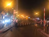 [ẢNH] Hiện trường ba vụ tai nạn giao thông liên tiếp ở Hà Nội trong đêm 22-4