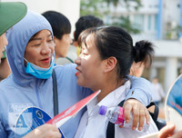 Xúc động trước những khoảnh khắc đẹp nhất tại kỳ thi THPT Quốc gia 2019