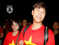 [ẢNH] Người dân Thủ đô văn minh ăn mừng sau chiến thắng Việt Nam 1-0 Malaysia