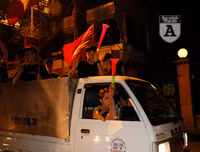 [ẢNH] Người dân Thủ đô văn minh ăn mừng sau chiến thắng Việt Nam 1-0 Malaysia